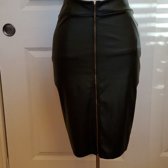love j. USA Dresses & Skirts - Skirt